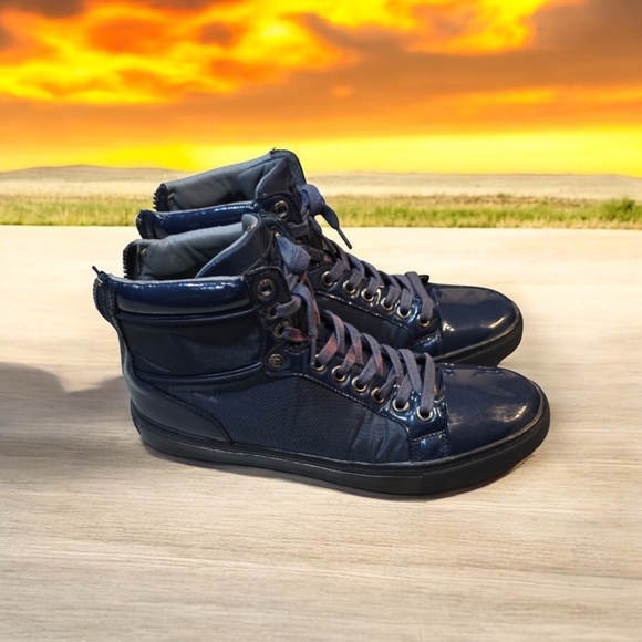 Guess men high-top sneaker Navy Blue size 9.5 - Picture 2 of 4